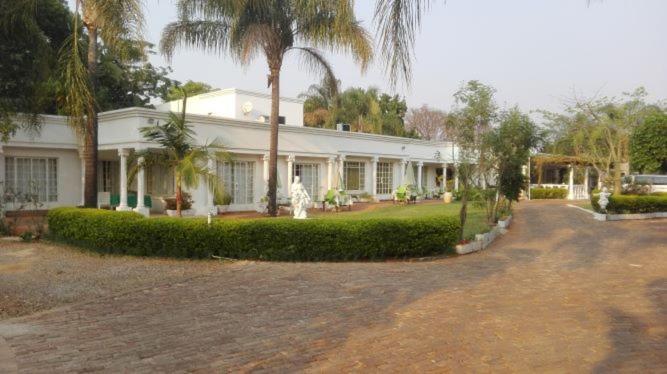 Heatherdale Guesthouse & Shuttle Services Pretoria Exterior photo